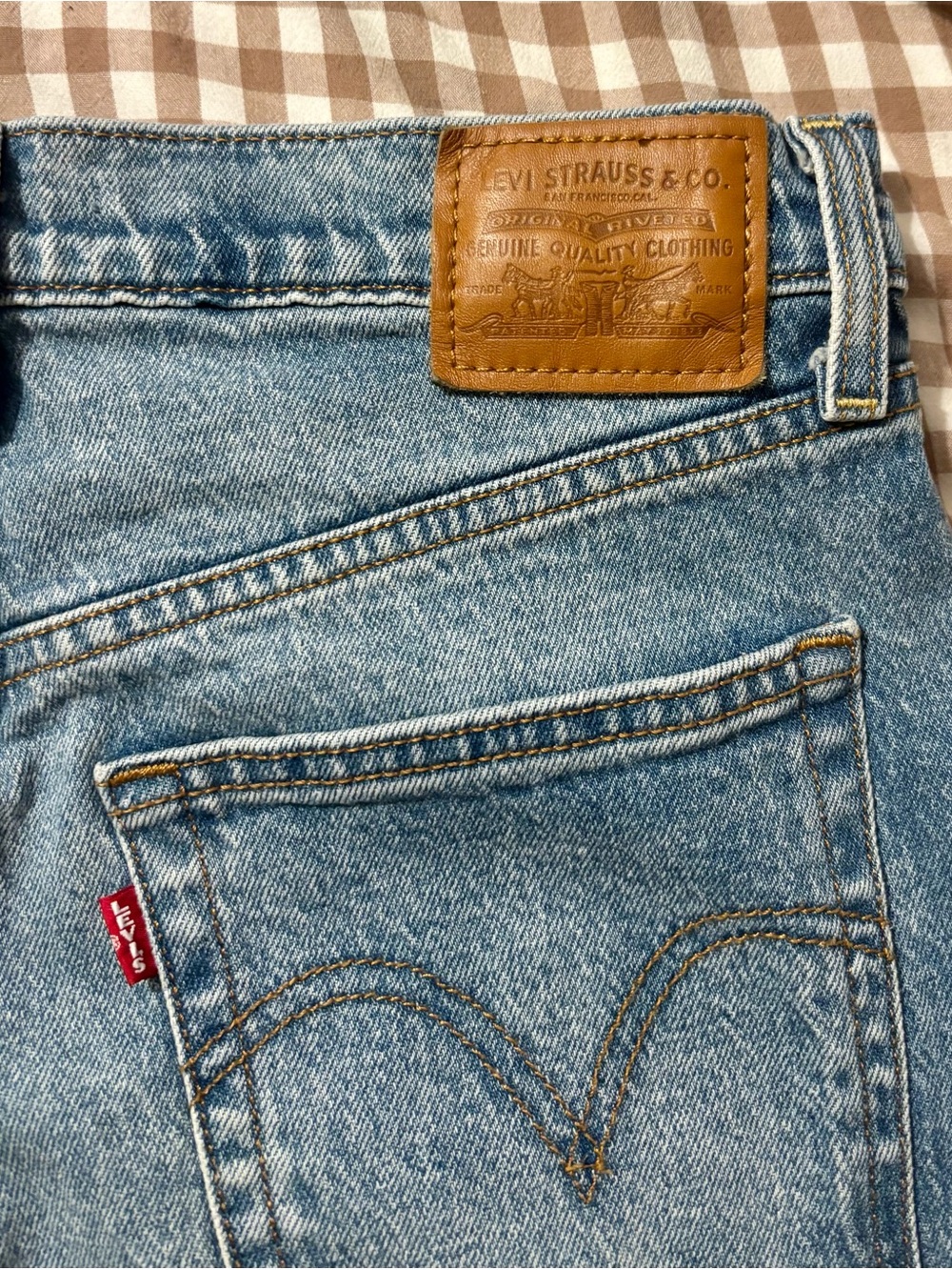 Levi’s Ribcage Straight - Picture 7 of 7